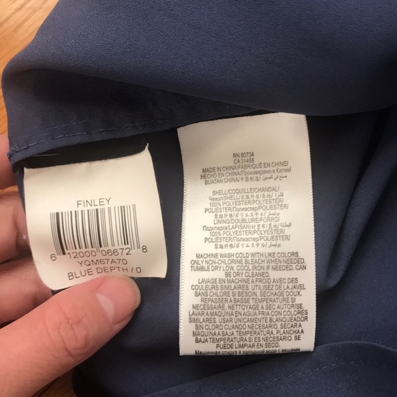 BCBG short sleeve dress - Picture 5 of 7